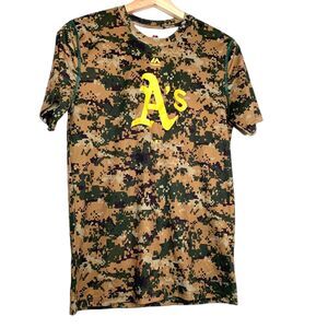 A’s Oakland Athletics Youth Large (14-16) Majestic camouflage T shirt technica